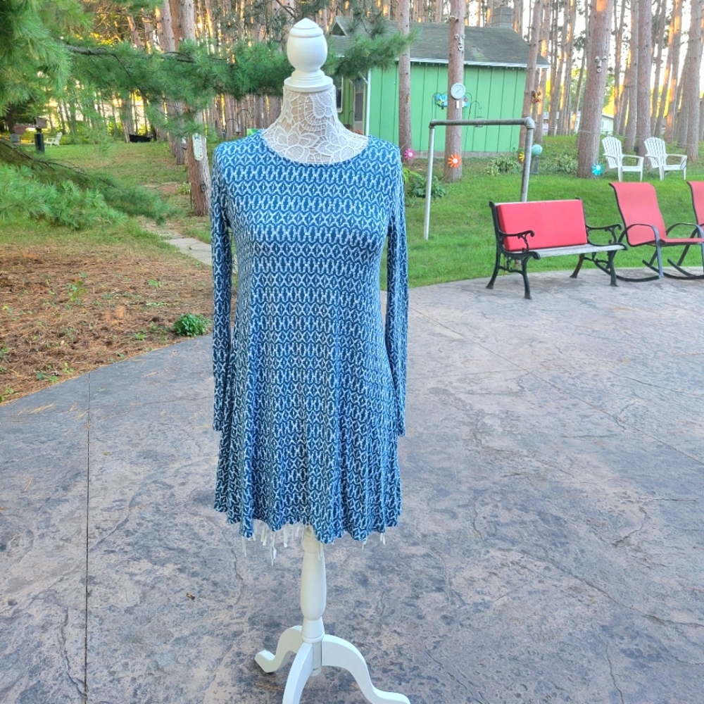Old Navy Blue and White Patterned Long-Sleeve Swing Dress
